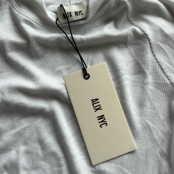 Carson Crop Top in White
ALIX NYC from revolve - Picture 4 of 6